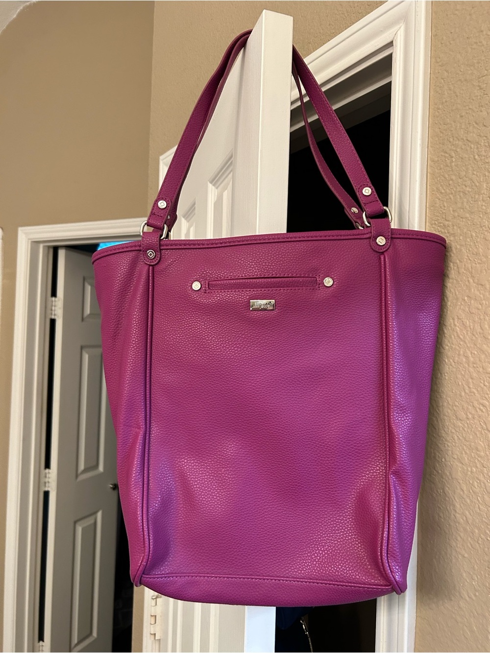 thirty-one Magenta Pebbled Tote with Double Straps